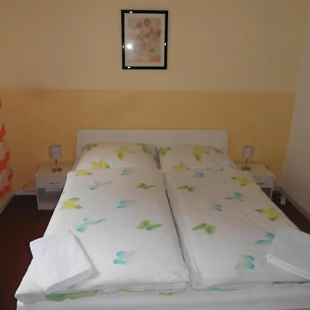 Penzion Gaestehaus Grupello 2*