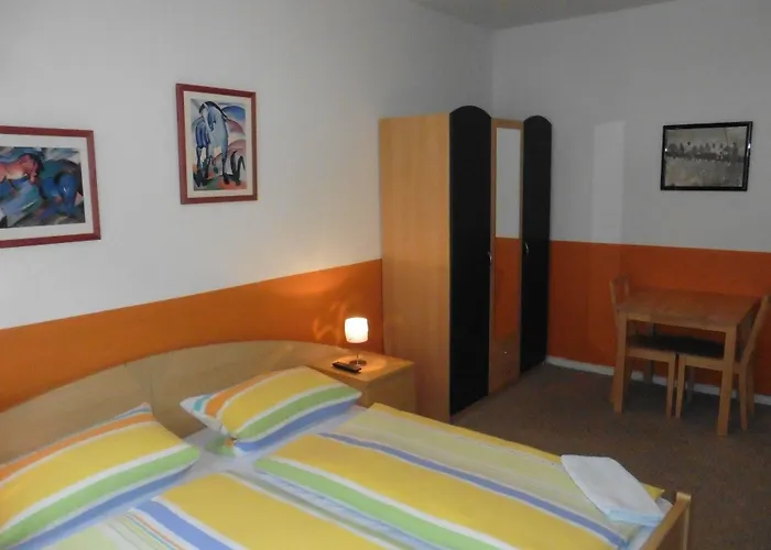 Gaestehaus Grupello Casa de hóspedes 2*