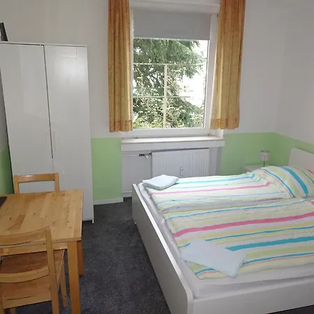 Pensión Gaestehaus Grupello 2*