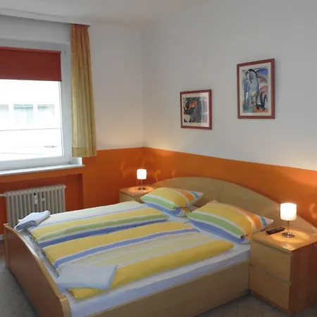 Gaestehaus Grupello Pensión 2*