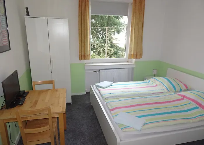 Πανσιόν Gaestehaus Grupello 2*