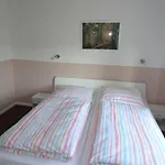 Πανσιόν Gaestehaus Grupello 2*