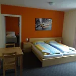 Gaestehaus Grupello בית הארחה 2*