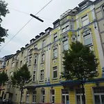 בית הארחה Gaestehaus Grupello 2*