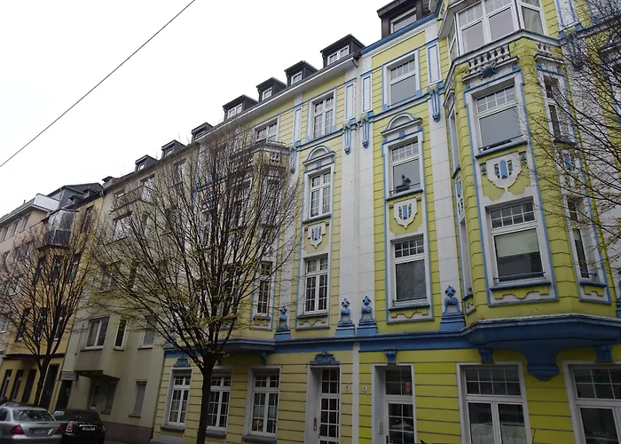 格鲁佩罗宾馆 2*